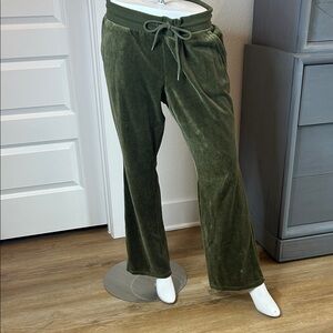 GAP Women’s Olive Green Velour Track Pants size L